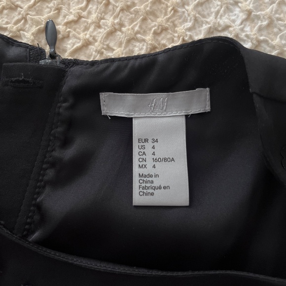 H&M black dress - Picture 3 of 5